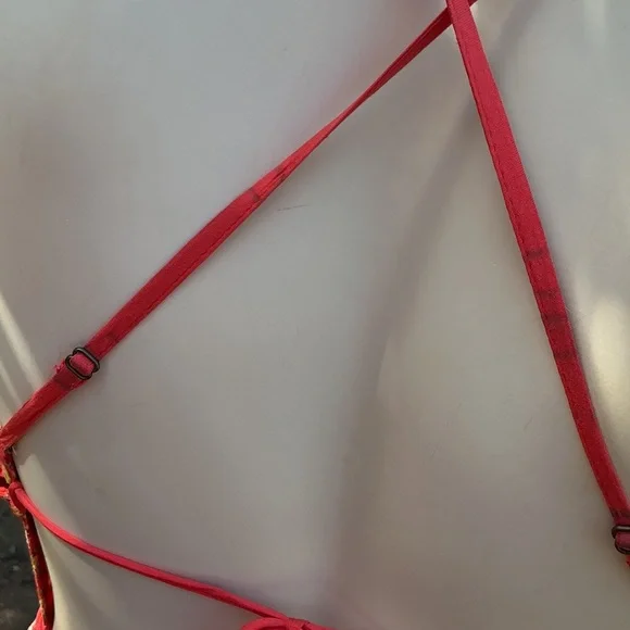 Elegant Red Floral Dress - Picture 12 of 16